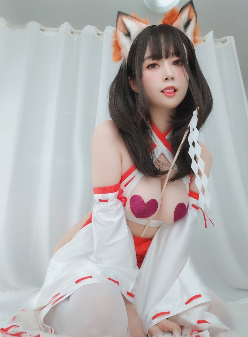 白银81 神社小狐狸cos图片欣赏