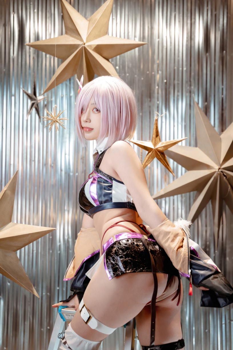 切切celia FGO-玛修赛车服美丽的女生cos图片