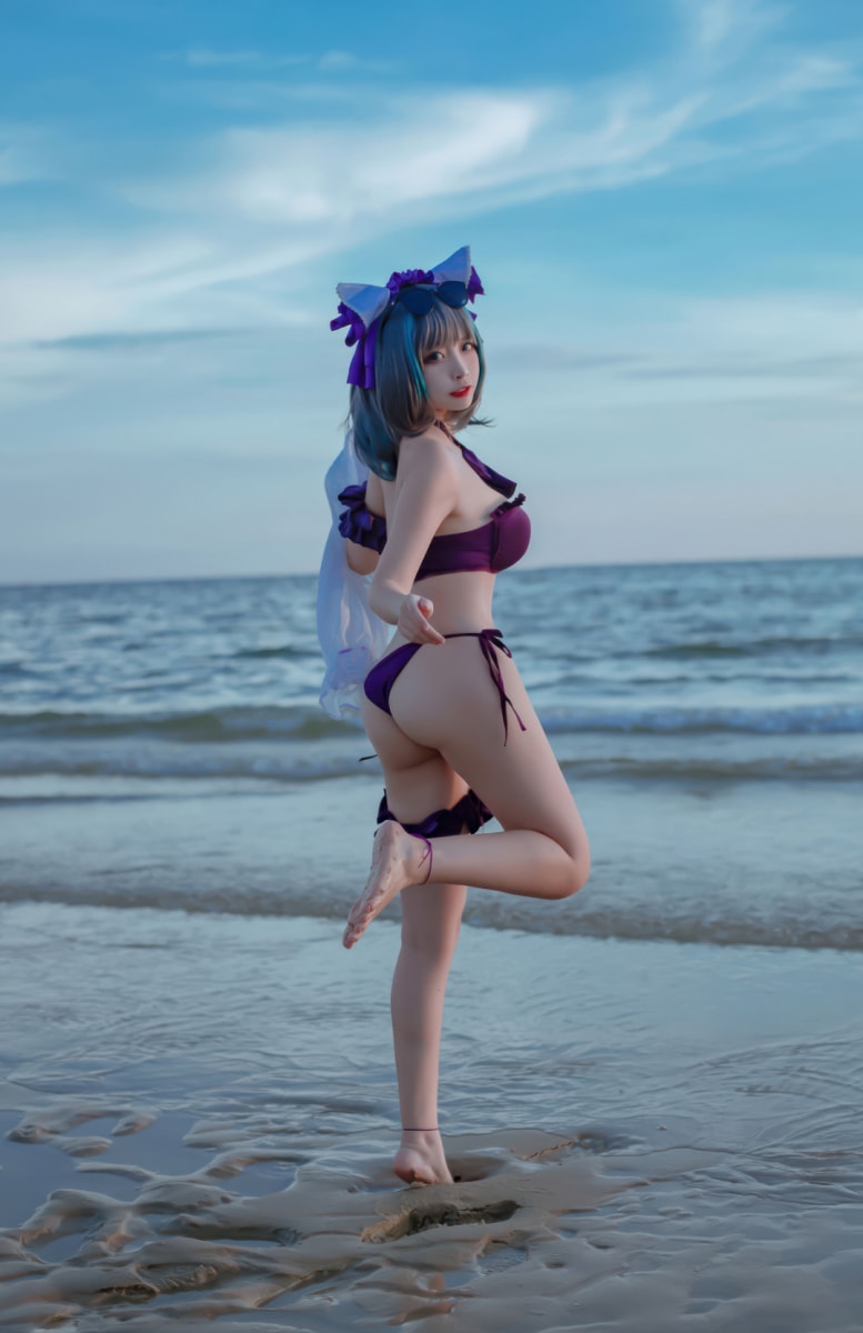 二佐Nisa – 碧蓝航线-柴郡泳装图片作品分享