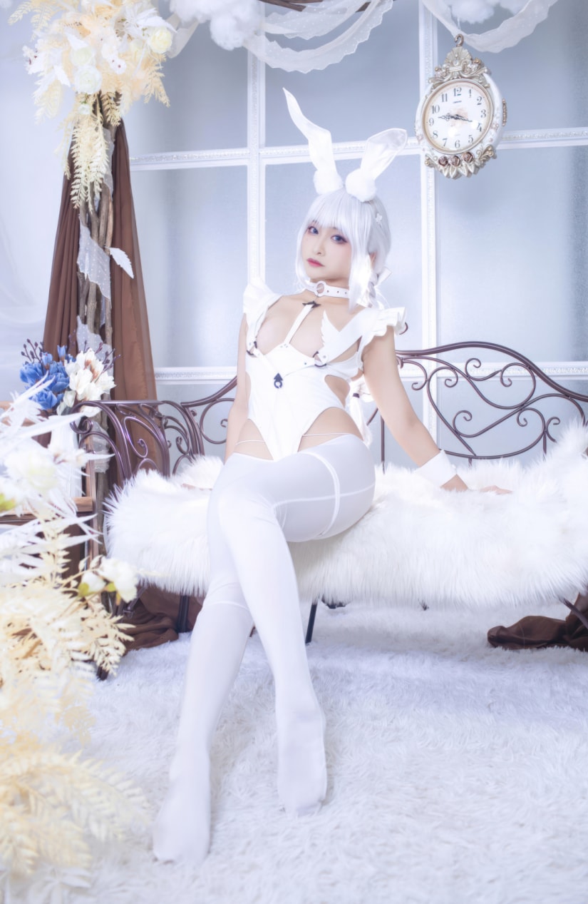 洛璃LoLiSAMA 恶毒 白兔 (碧蓝航线)收藏版