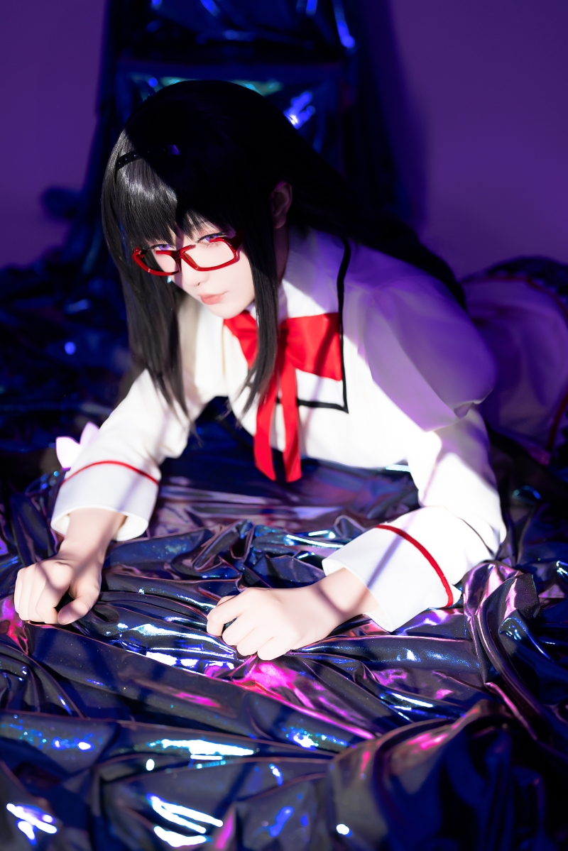 星之迟迟 2024年5月 魔法少女【22P-198MB】 星之迟迟 2024年5月 魔法少女【22P-198MB】